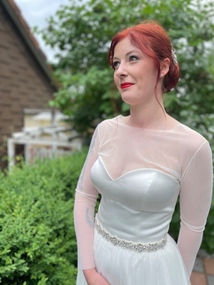 Brautstyling rote Haare natürliches Make-up Hochzeit